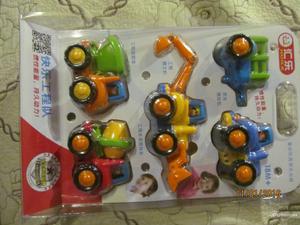 Набор машинок разноцветных детских