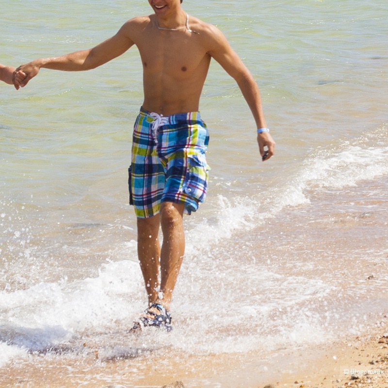 Яркие пляжные шорты AF