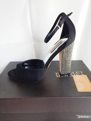 Новые вечерние  босоножки Badgley Mischka р-р 7,5 US.
