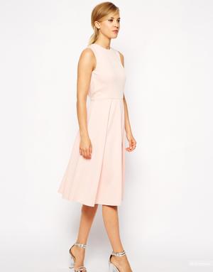 Приталенное розовое платье миди со складками и вырезом на спине ASOS