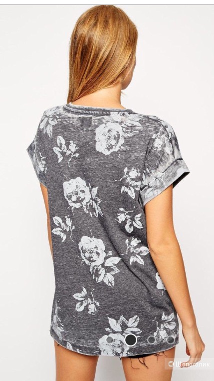 Футболка с выжженным цветочным узором ASOS (размер UK 4)