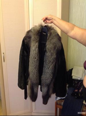 Великолепный Полушубок из норвежской норки с необычным воротником из чернобурки