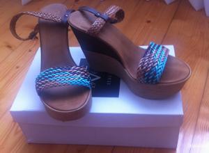 Сандалии кожаные  VERSACE 19•69