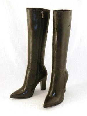 Зимние сапожки торговой марки Vkus Italian Design,цвет- черный, размер 40, оригинал, новые