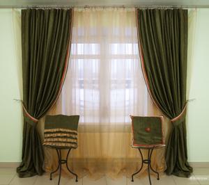 Шторы зеленые шенил