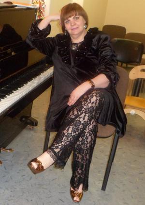 Пристрою нарядный бархатный жакет. Размер 58 -62.