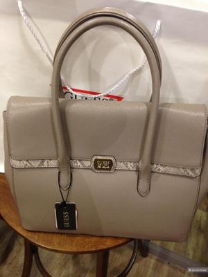 Сумка Guess новая