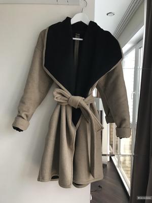 Уютное бежевое пальто халат Mango Xs, шерсть 30% без подклада