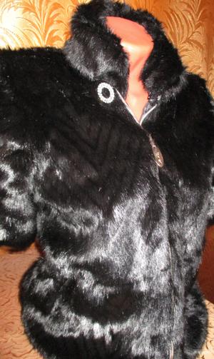 Шуба из искусственного импортного  меха   44/46 размер