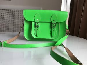 Яркая, салатовая Cambridge Satchel Сумка-портфель. 13'