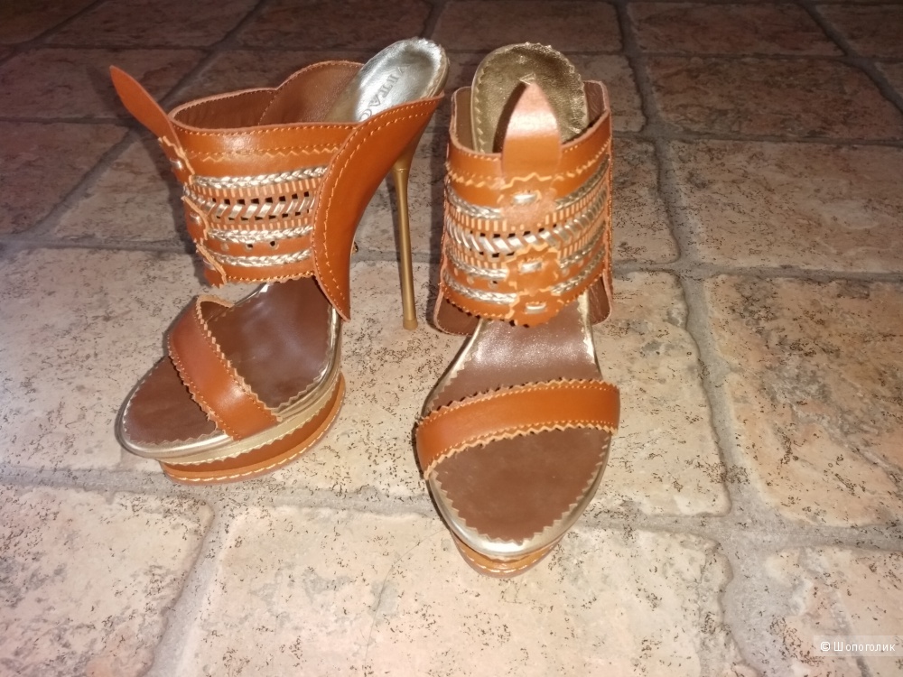 Нереально красивые сабо на шпильке, 35 (36) размера от Vitacci