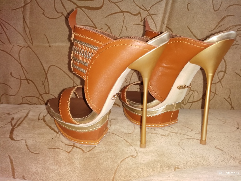 Нереально красивые сабо на шпильке, 35 (36) размера от Vitacci
