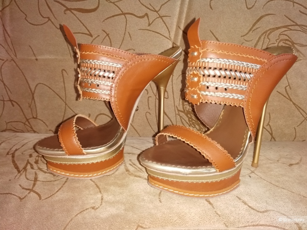 Нереально красивые сабо на шпильке, 35 (36) размера от Vitacci