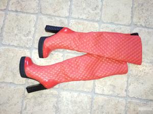 Симпатичные, яркие сапожки 36 размера от VIVIAN ROYAL