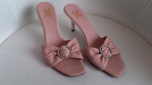 Босоножки без пятки с открытым носом  Santini, размер 38, Италия