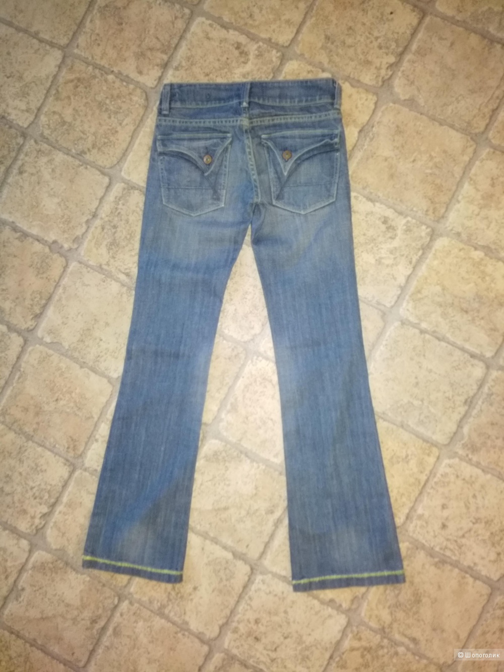 Джинсики - клёшики от Stress 7 , невероятно красивого голубого цвета, 26 размера..