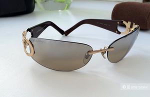 Солнцезащитные очки Salvatore Ferragamo.