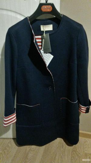 Легкое пальто KAOS JEANS Размер S (большемерка).