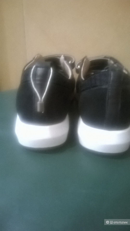 Кроссовки Lea Foscati 36-36,5 размер Италия