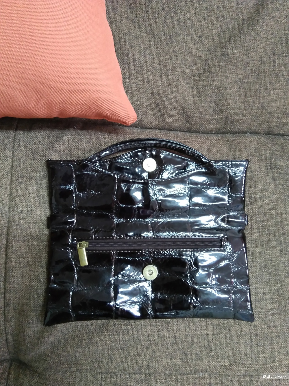 Клатч лаковый.