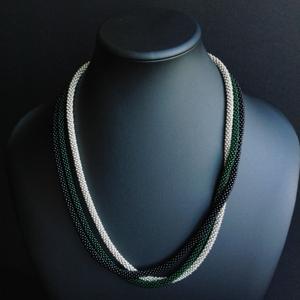 Сотуар из трех нитей, авторская бижутерия, ручная работа, японский бисер, на шею любого размера (арт.17/004)