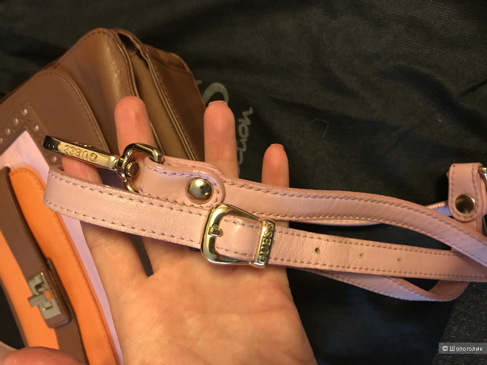 Сумка Guess Luxe