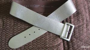 Кожаный ремень женский Jones золотого цвета