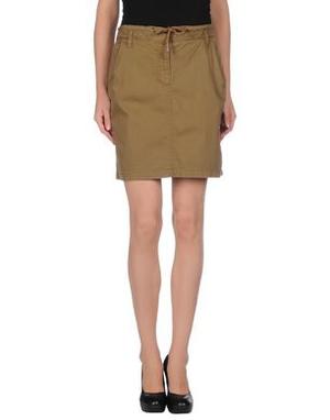 Юбка цвета хаки  NAPAPIJRI размер 44ит большемерит на 46ит или на 46-48 наш. Скорее даже на 48.