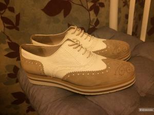 Ботинки Baldinini Trend. Размер 37.