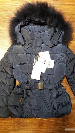 MONNALISA пуховик для девочки 6 лет. Новый.Оригинал.