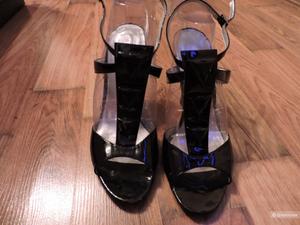 Guess by Marciano босоножки 40,5 размер.