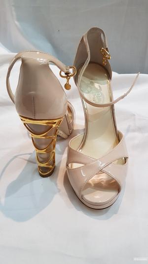 Босоножки Loriblu (р. 37)