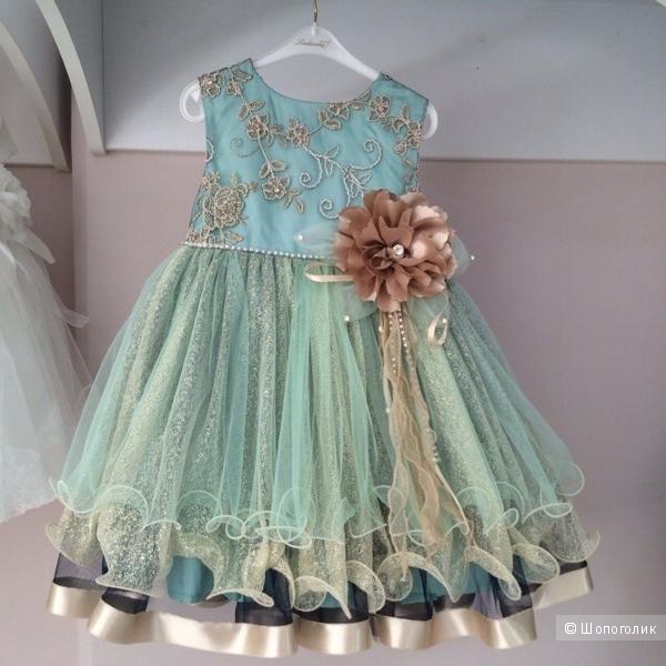 Шикарное платье на девочку 5-6 лет. Турция.