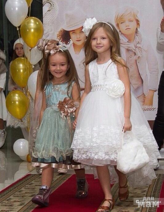 Шикарное платье на девочку 5-6 лет. Турция.