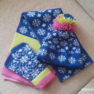 Шапка, шарф и варежки