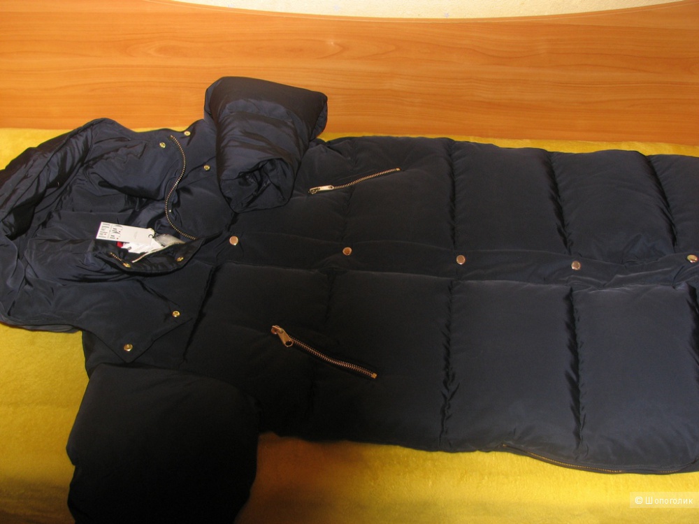 Пуховик GIGI HADID x TOMMY HILFIGER, размер S