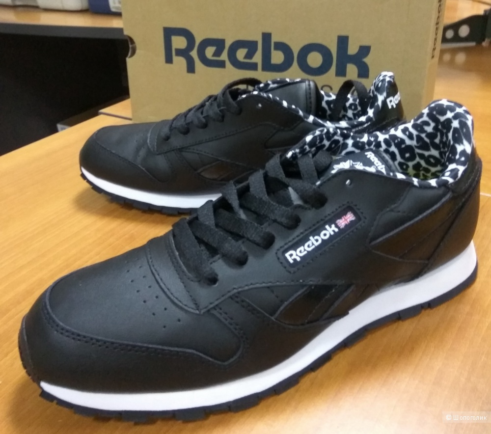 Кожаные кроссовки Reebok, на рус. р-р 38.5-39 (на стопу 250-255мм)