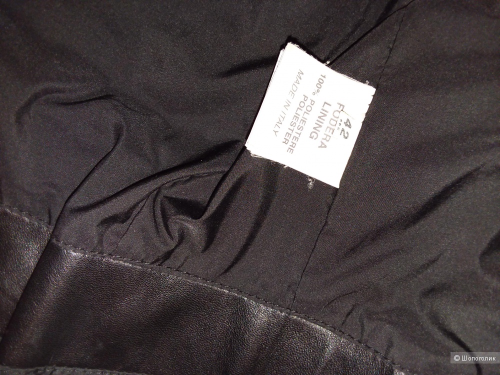 Женское пальто с натуральным мехом FONTANELLI  на 44-46 размер