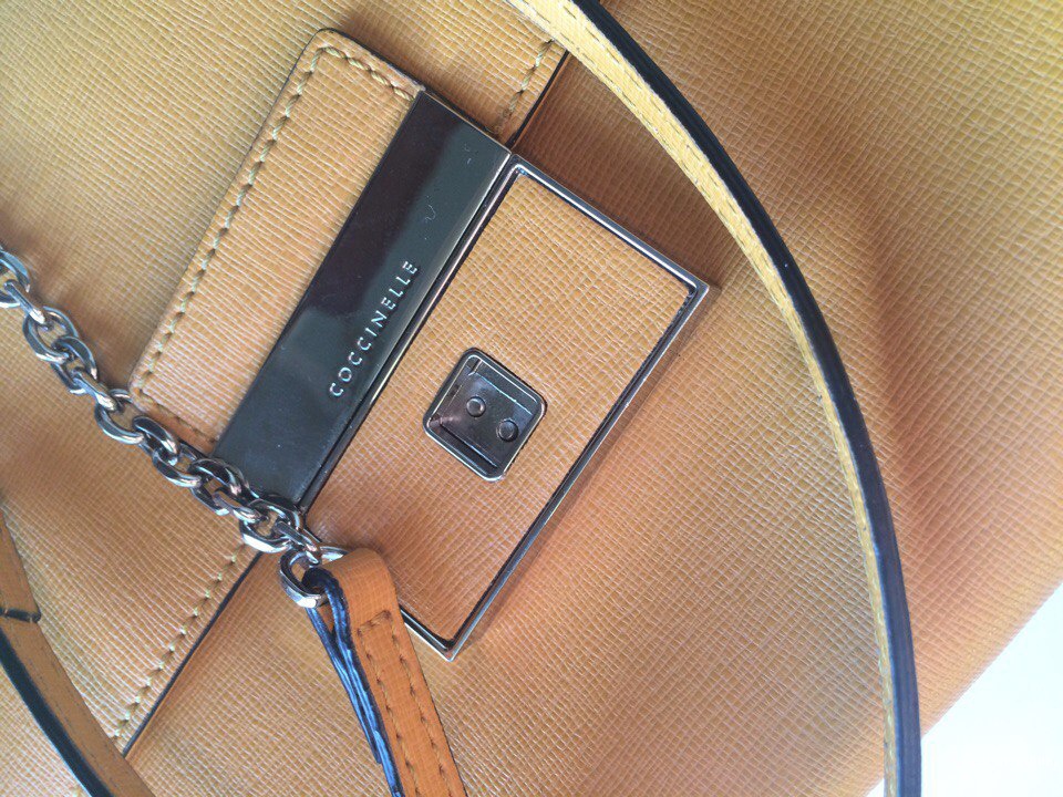 Сумка-клатч coccinelle 17х21