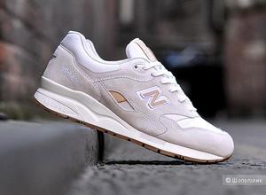 Кроссовки New Balance (размер US 10.5)