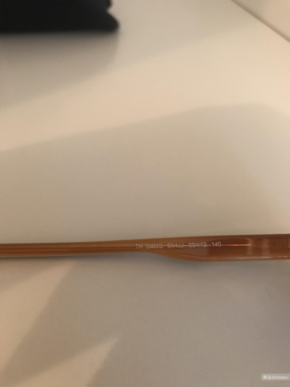 Солнцезащитные очки Tommy Hilfiger