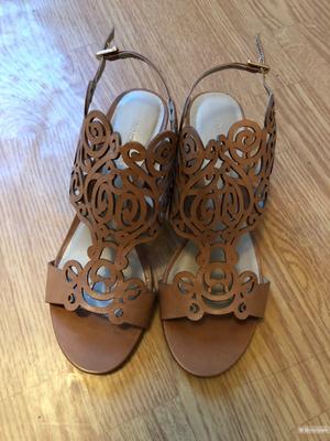 Босоножки из перфорированной кожи Fracesco Donni 38 размер