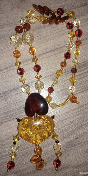 Колье женское.