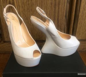 Босоножки GIUSEPPE ZANOTTI DESIGN размер 40