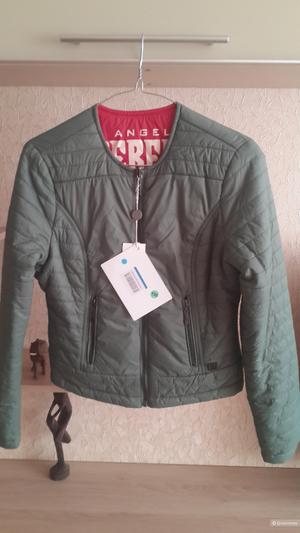 Куртка женская фирмы !M?ERFECT размер S