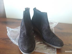 Ботинки Donald Pliner 39-39.5