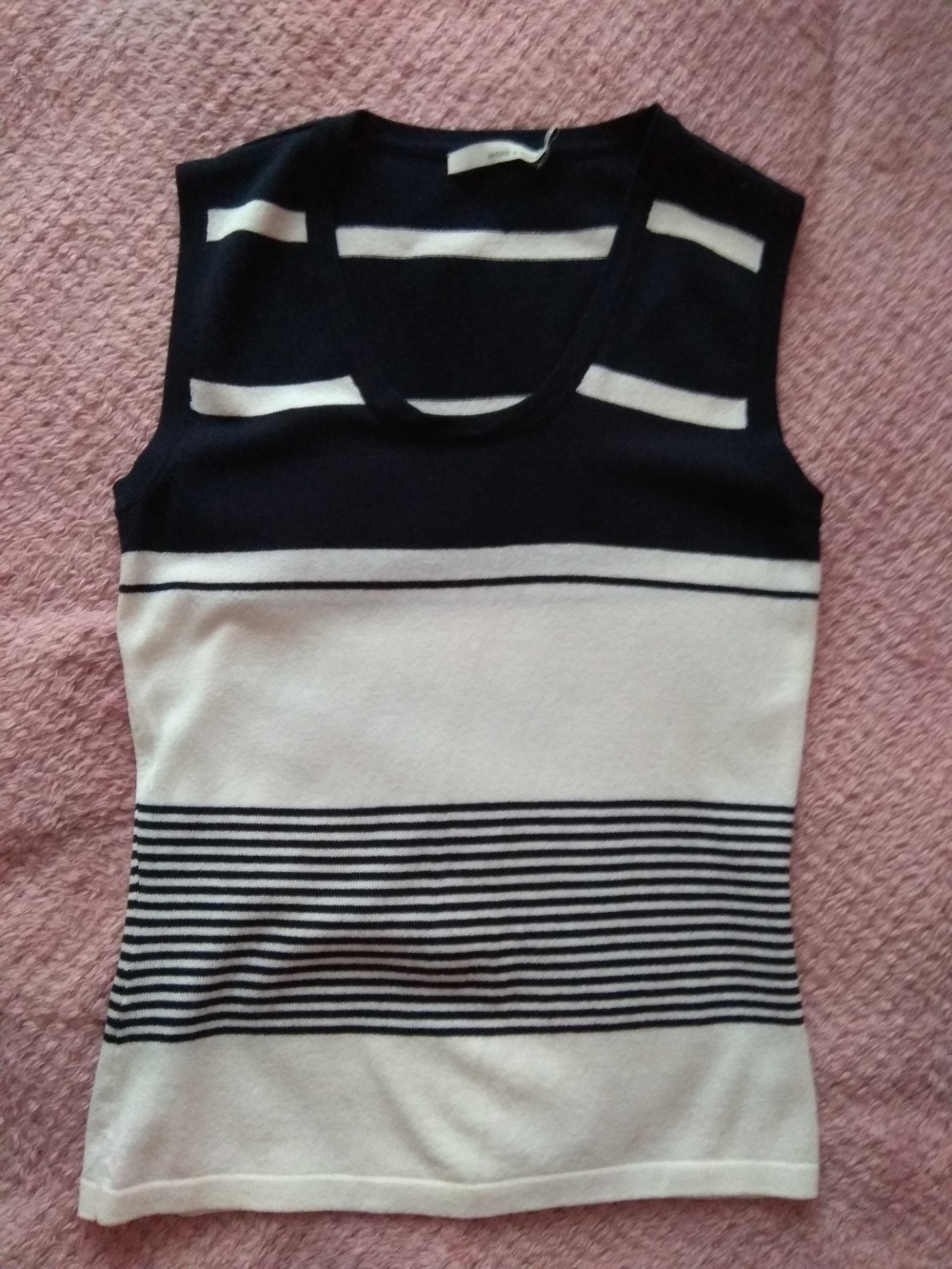 Топ = жилет More&More, размер 34 (нем) = 40-42 (рос)