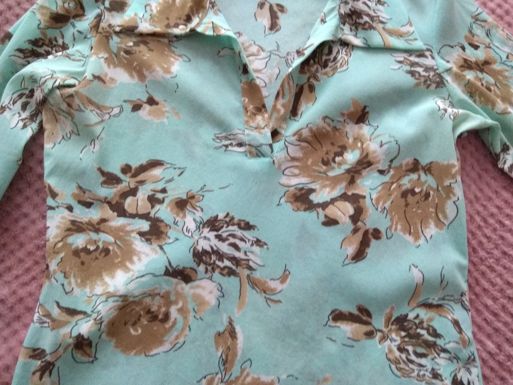 Блузка More&More, размер 34 (нем) = 38-42 (рос)