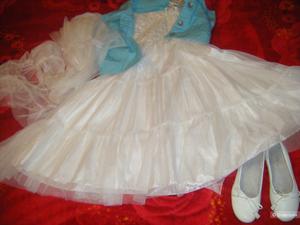 Платье нарядное, 6-9 лет