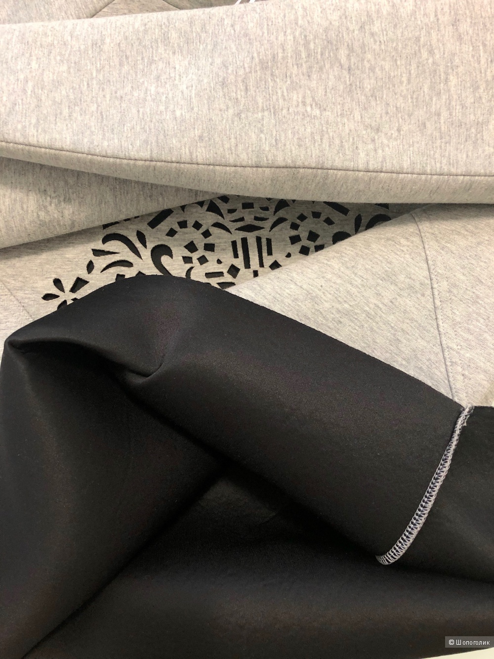 Объемный свитшот Style Track, размер free size